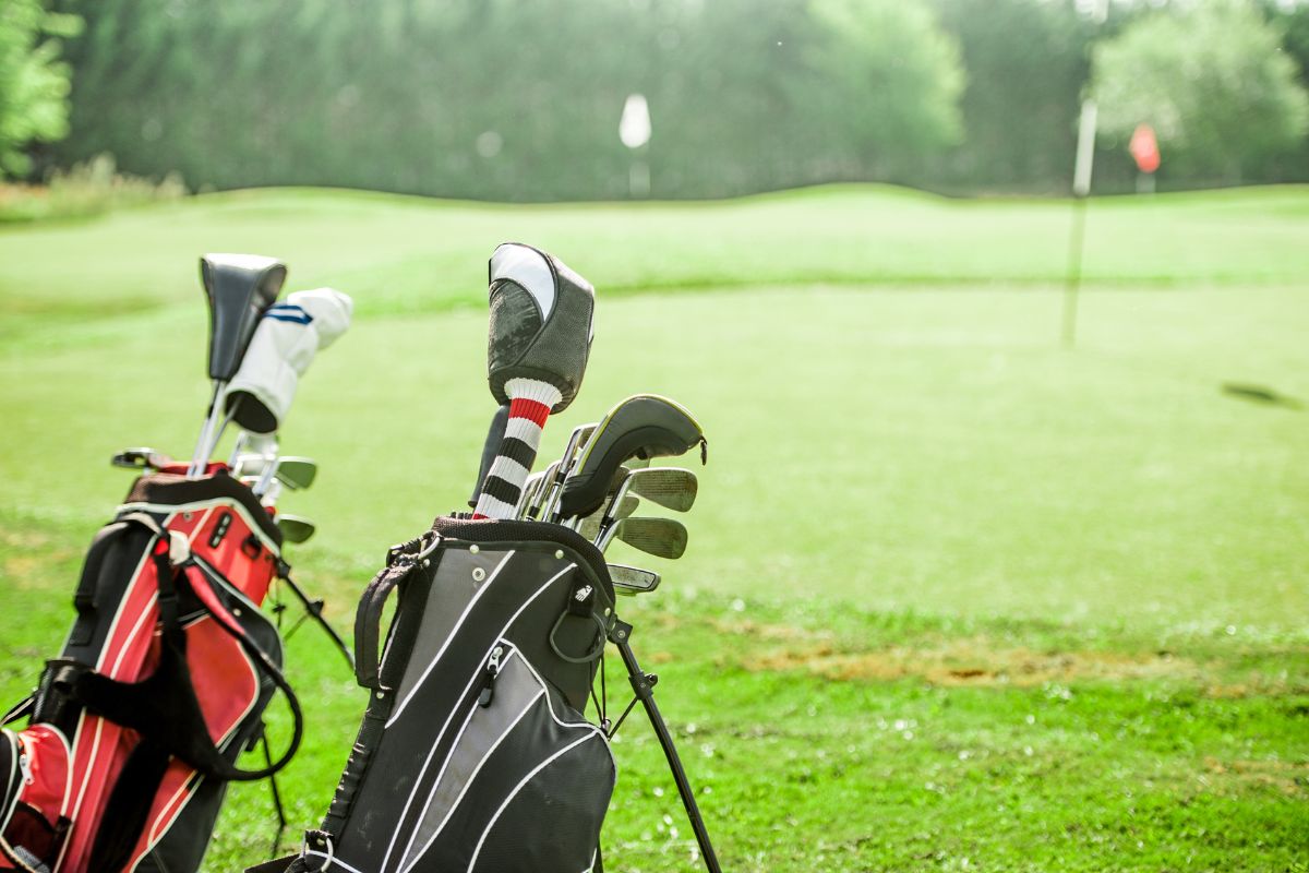 How Many Golf Clubs Are In A Golf Bag?